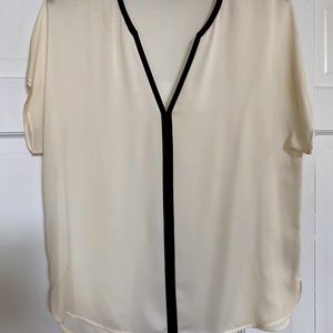 VINCE Women’s Tunic White Silk Top Size Medium Dropped the price